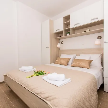 Apartment La-comfort One Bedroom With Sea View Terrace 2 *