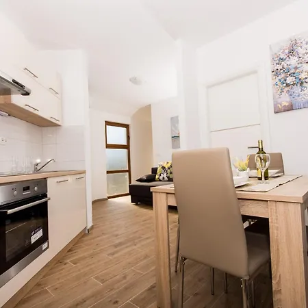 La-comfort One Bedroom With Sea View Terrace 2 *