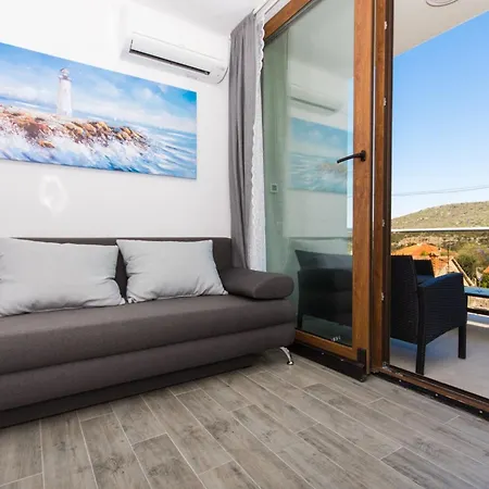 La-comfort One Bedroom With Sea View Terrace 2