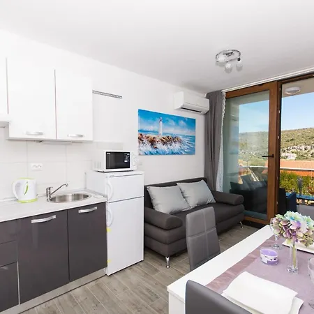 Apartment La-comfort One Bedroom With Sea View Terrace 2