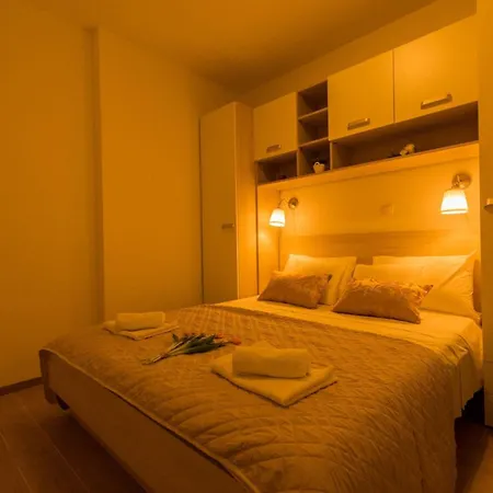 Apartmán La-comfort One Bedroom With Sea View Terrace 2