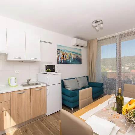 Apartmán La-comfort One Bedroom With Sea View Terrace 2 Veliki Drvenik