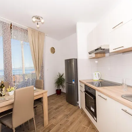 Apartmán La-comfort One Bedroom With Sea View Terrace 2 *